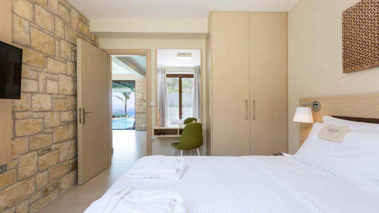 Villa Emilia I Luxury, Amazing Seaview, Next To The Town Kissamos Exterior photo