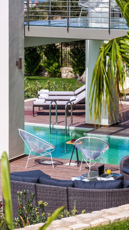 Villa Emilia I Luxury, Amazing Seaview, Next To The Town Kissamos Exterior photo